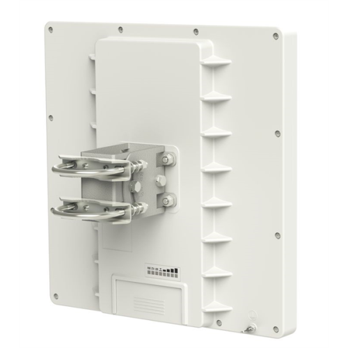 MikroTik QRT 5 with 24dbi 5GHz antenna, High Gain Dual Chain 802.11an wireless, 600MHz, 64MB RAM, 1xGigabit LAN, POE, PSU, pole mount, RouterOS L4