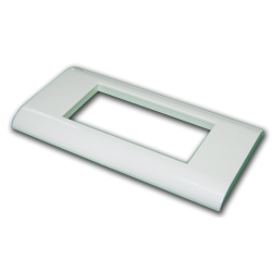 Пластиковая накладка на цоколь, 45x90, белая