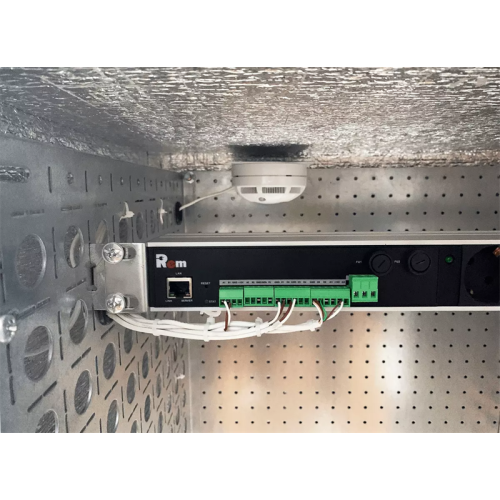 ЦМО Шкаф всепогодный настенный 18U (Ш600хГ500), комплектация Т1 с контроллером MC1 и датчиками