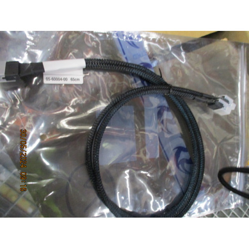 Cable, x8 SFF-8654 to 2x4 SFF-8654 (Slim SAS), 0,65M (analog 05-60004-00 / ACD-60004-ZC)