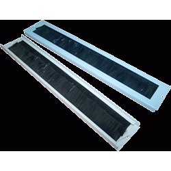 Щеточный кабельный ввод для настенных шкафов, серый