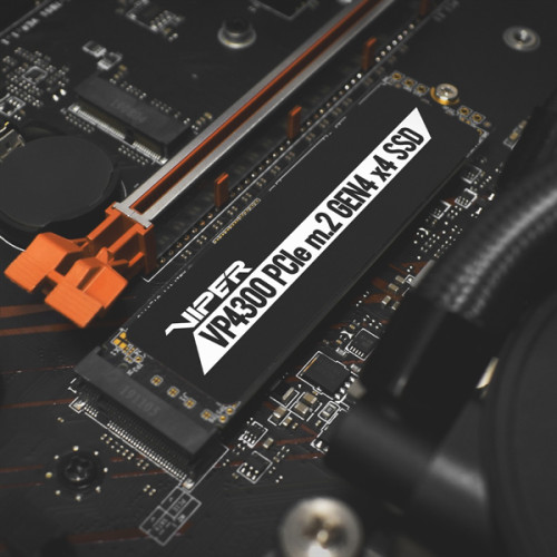 Patriot Viper VP4300 2TB M.2 2280 NVMe PCIe 4.0 x4 R7400/W6800 TBW 2000TB DRAM-Buffered 3D NAND TLC